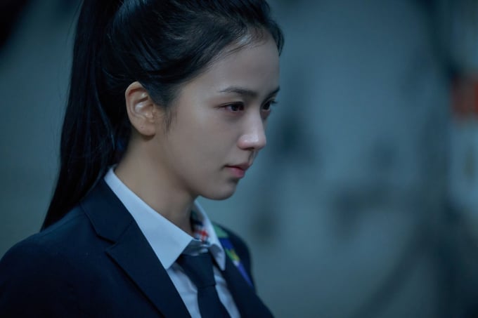 Explore Omniscient Reader's Viewpoint's captivating characters in new stills