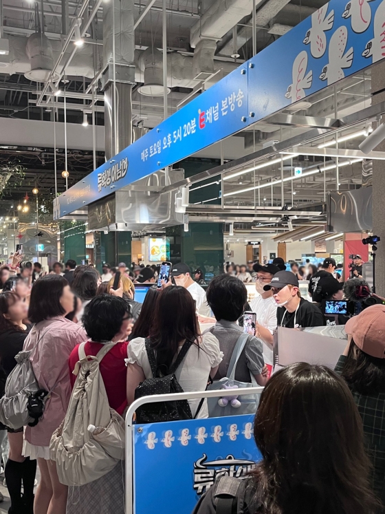 Ryu Student Pop-up Store in Seoul showcasing unique Portuguese cuisine