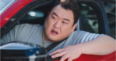 Kim Jun-hyun’s Hilarious Antics Shine in ‘Salon de Holmes’