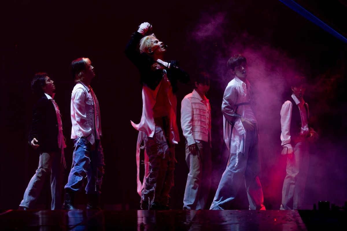 K-pop group SF9 wows fans with electrifying performances and heartfelt gratitude