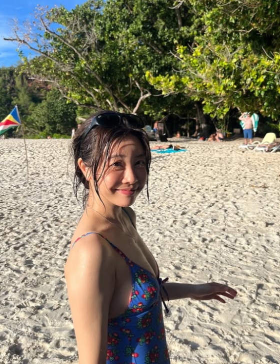 Sojin from Girl's Day shares breathtaking moments from her romantic Seychelles trip