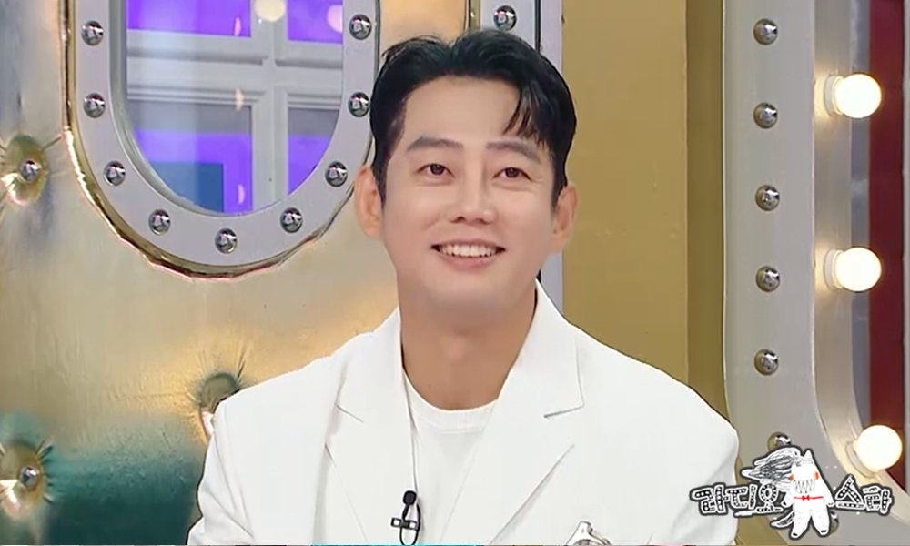 Tae shares laughter and insight on the Radio Star show with his stories and music