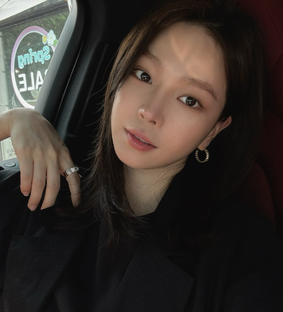 Ji Yoon-mi takes legal action to defend against rumors and false information.